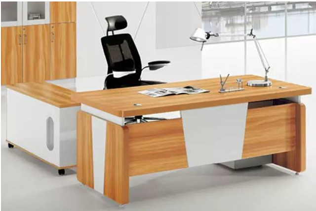 板式办公家具大班台