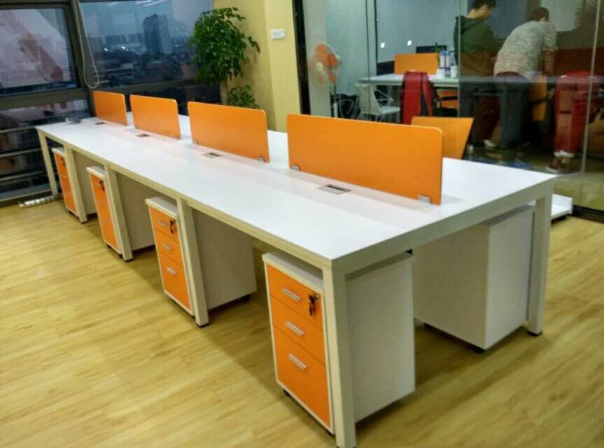 8人位开放式屏风办公桌实拍