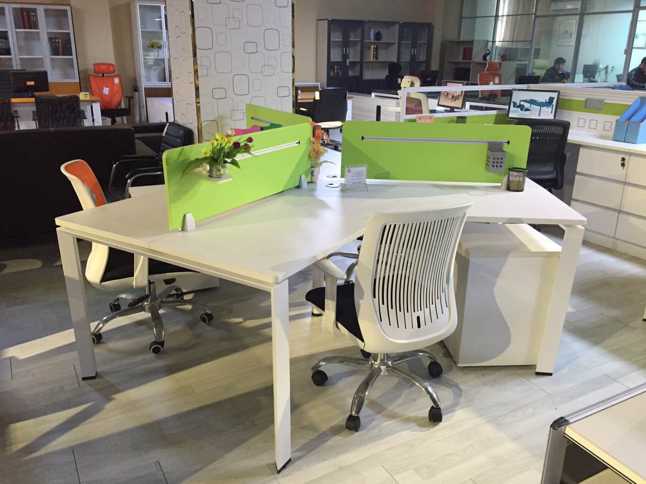 办公家具三人位屏风卡位定制