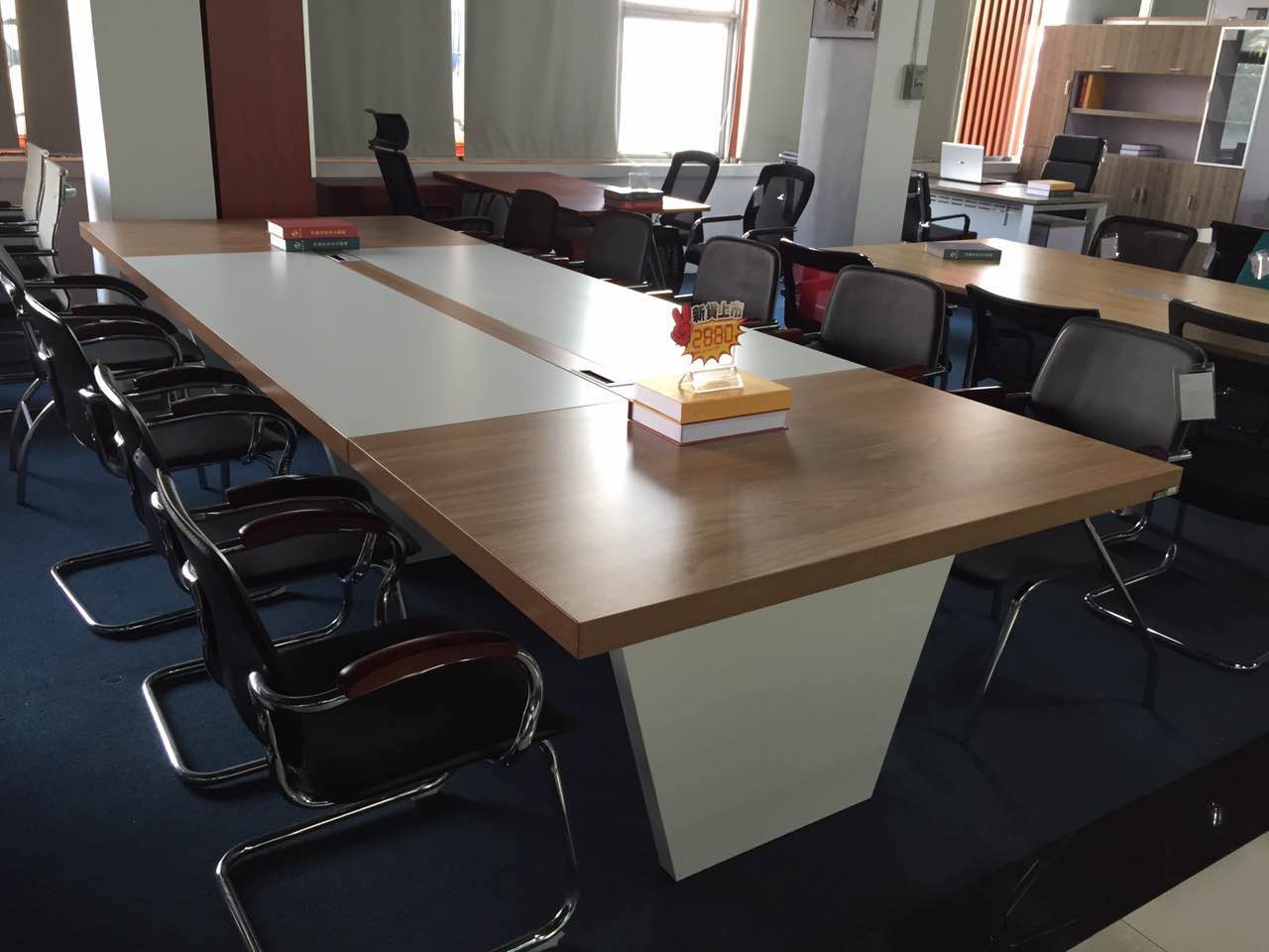 办公室家具会议桌产品实拍图