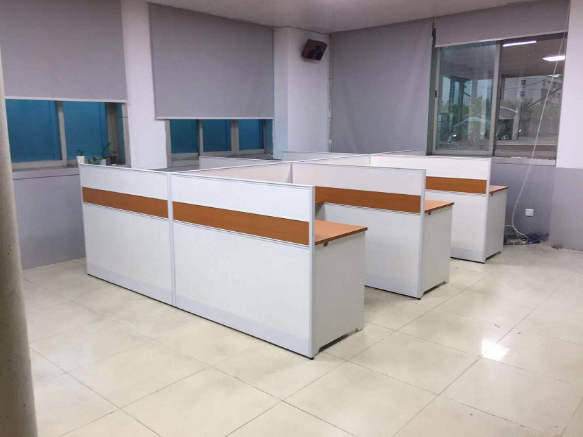 屏风办公家具实景图